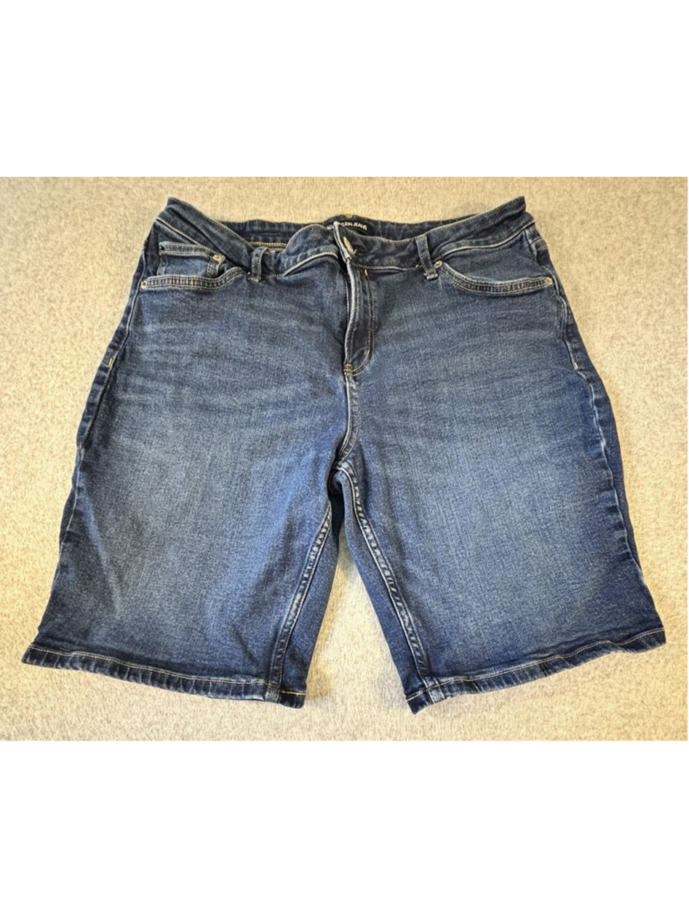 Calvin Klein Jeans Women’s Size 14 Blue Stretch Denim Bermuda City Shorts